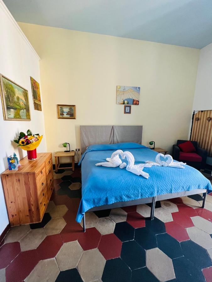 B&B Galileo Galilei Caserte Extérieur photo